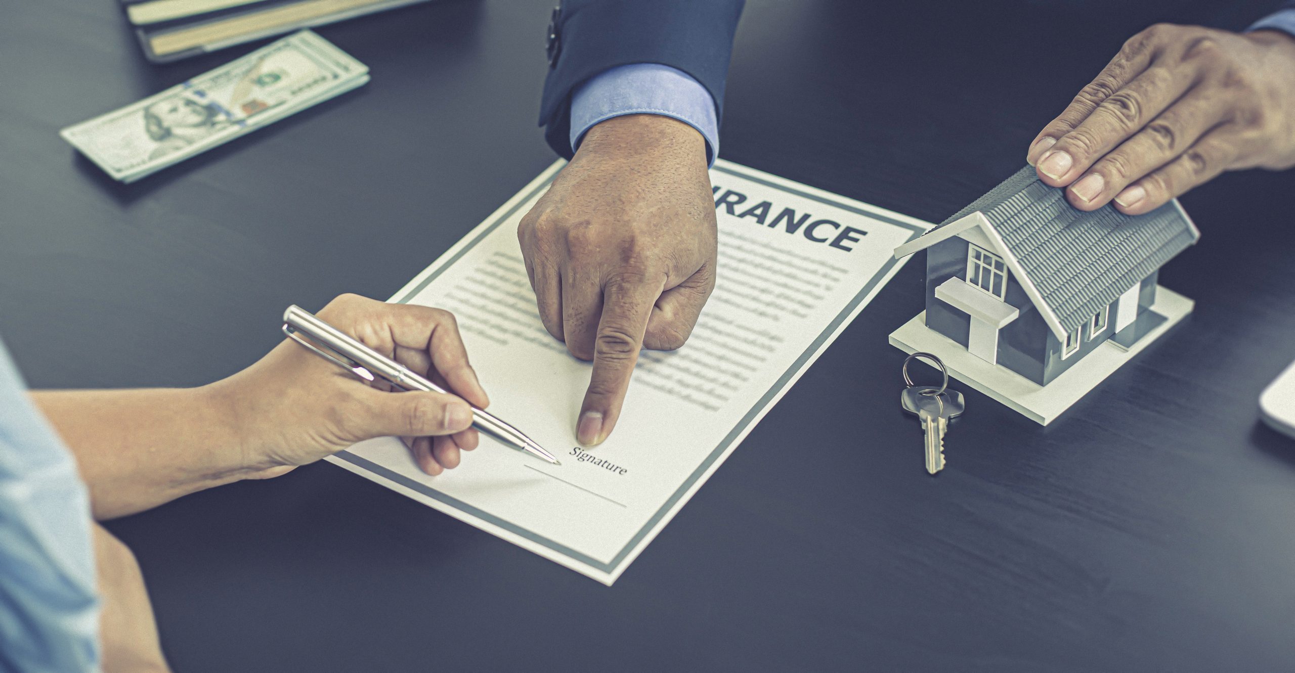What Does the Process of Obtaining Commercial Title Insurance Look Like?